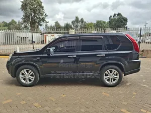 Nissan X-Trail 2.0 Petrol XE 2010 Black