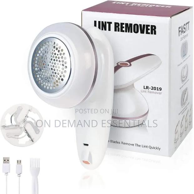 Rechargeable Lint Remover - main view