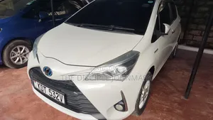 Toyota Vitz 2018 White