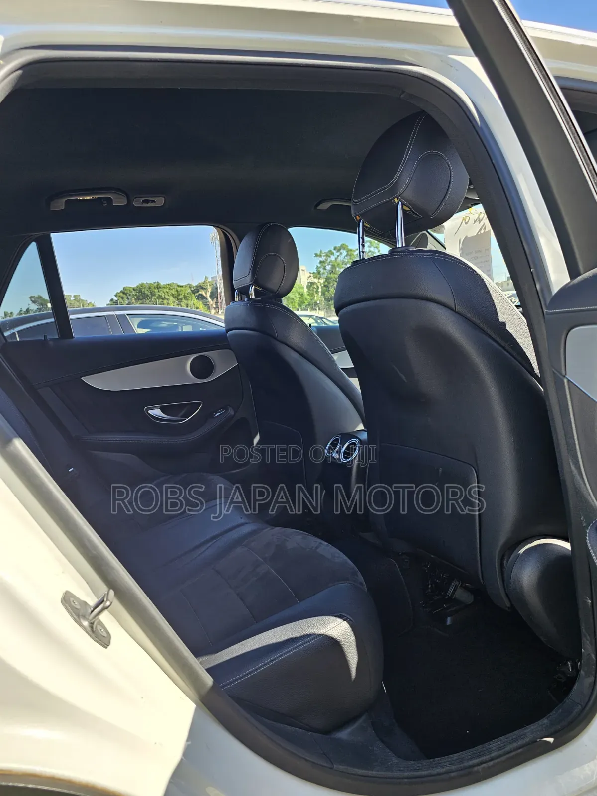 Mercedes-Benz GLC-Class 2018 Off white