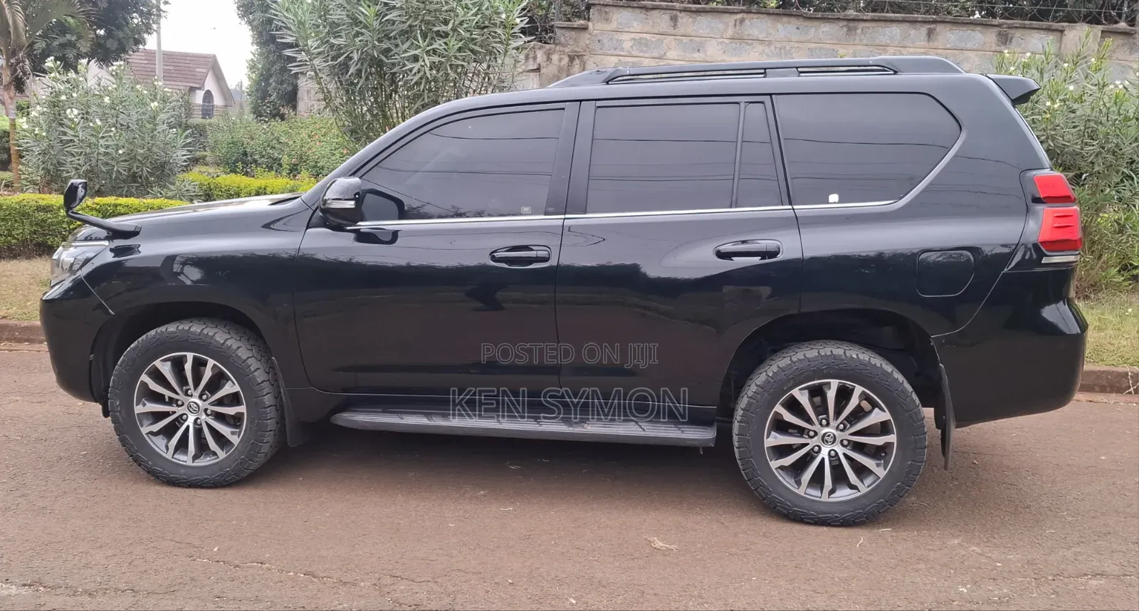 Toyota Land Cruiser Prado 2018 Black