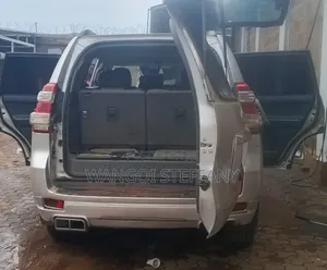 Toyota Land Cruiser Prado 2014 Silver