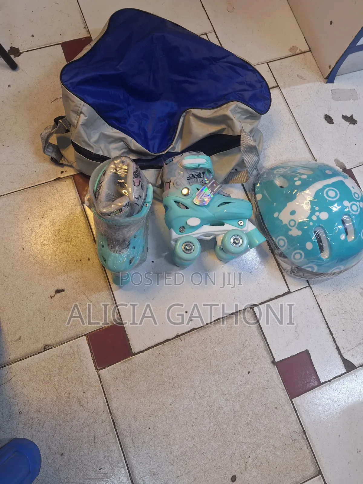Kids Skating Shoes Size 26_34 With Protective Gear