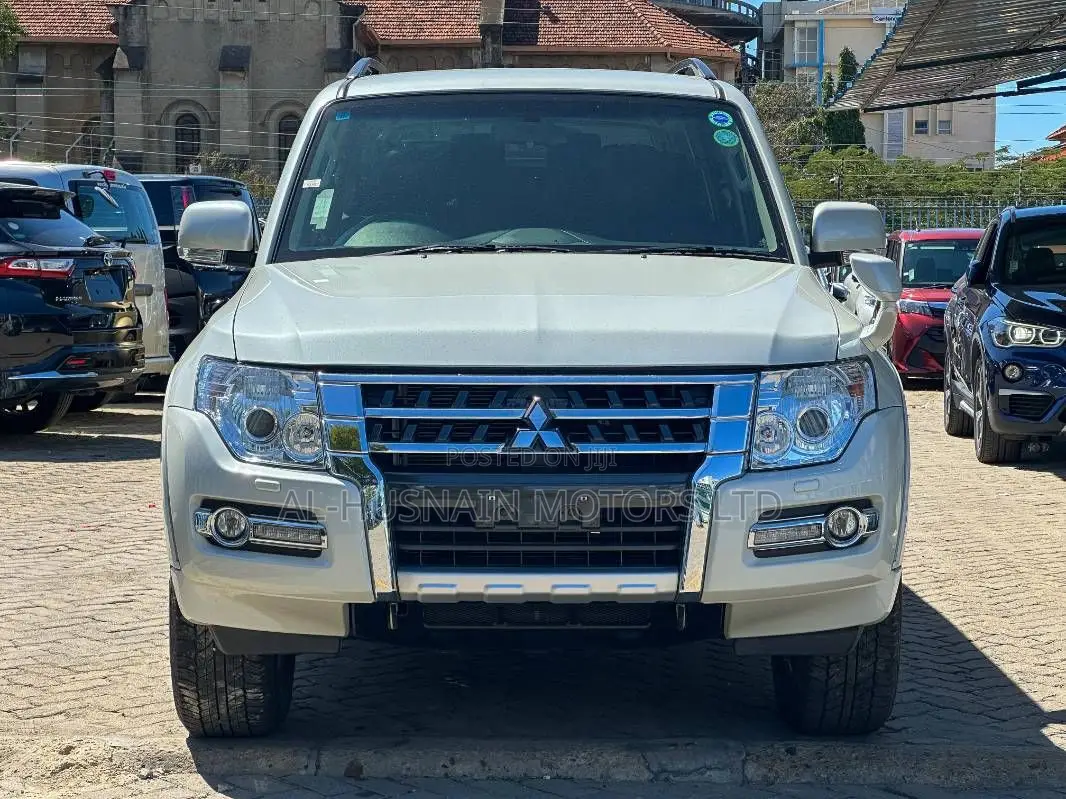Mitsubishi Pajero V90 3.0 V6 GL 2019 Pearl