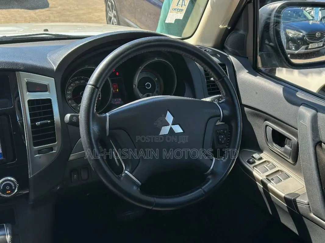 Mitsubishi Pajero V90 3.0 V6 GL 2019 Pearl