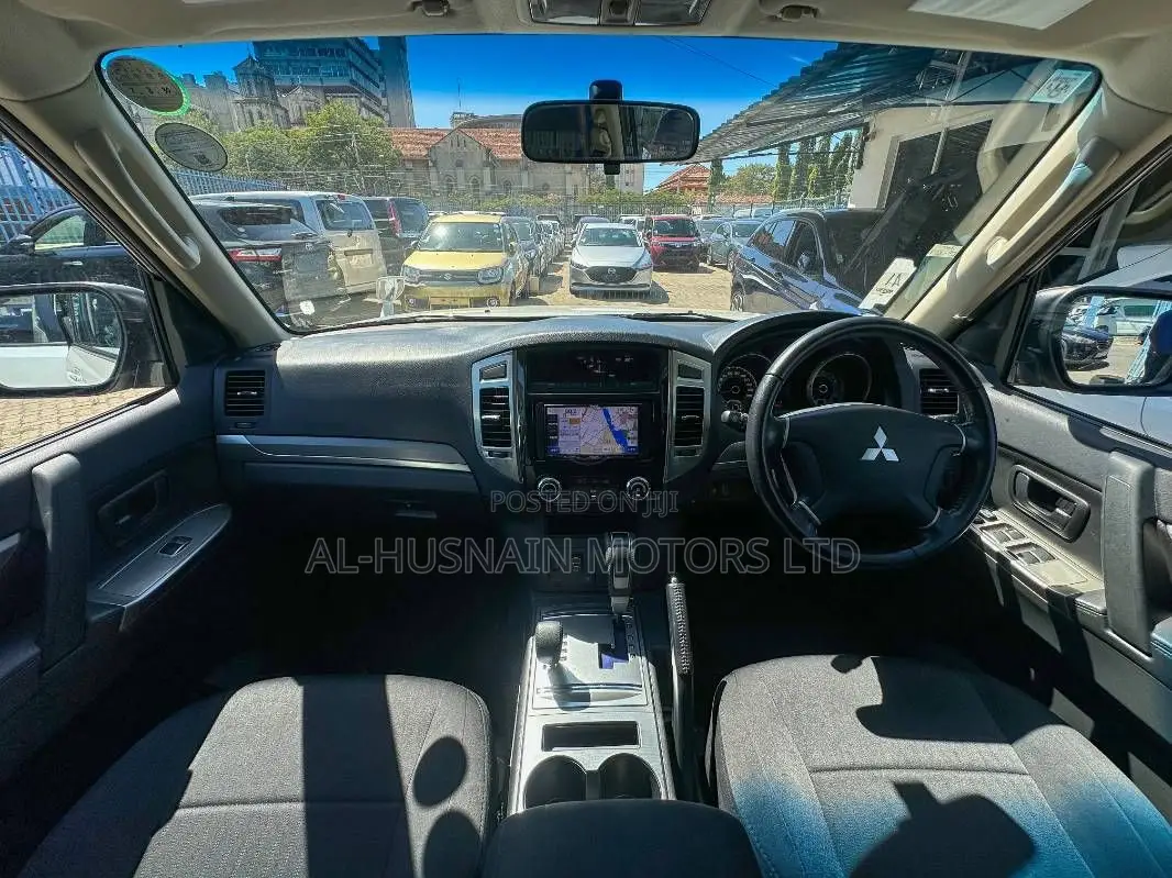 Mitsubishi Pajero V90 3.0 V6 GL 2019 Pearl