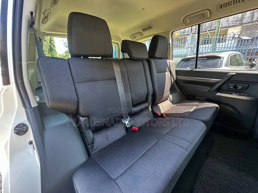 Mitsubishi Pajero V90 3.0 V6 GL 2019 Pearl