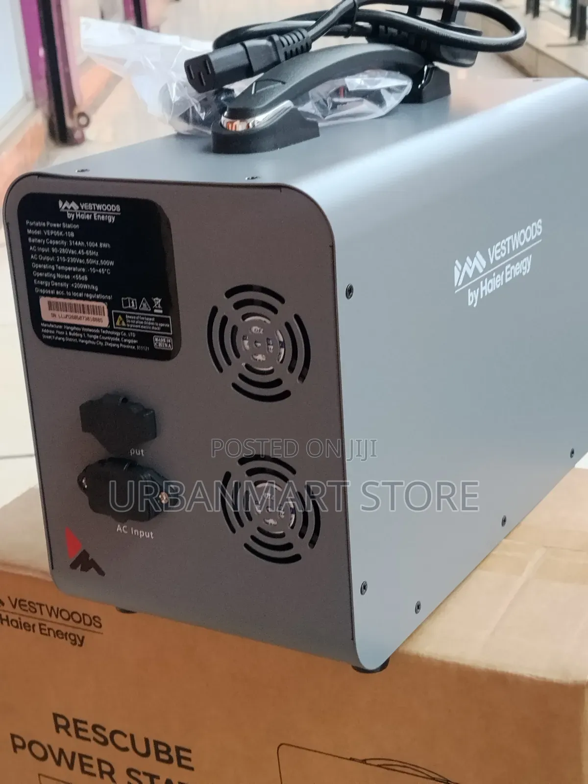 Brand New Vestwood 1KVA Portable Power Station 500W Output