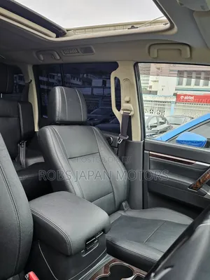 Mitsubishi Pajero V90 3.2 DI-D GL 2019 Gold