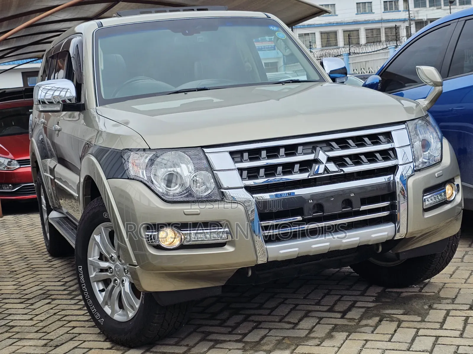 Mitsubishi Pajero V90 3.2 DI-D GL 2019 Gold