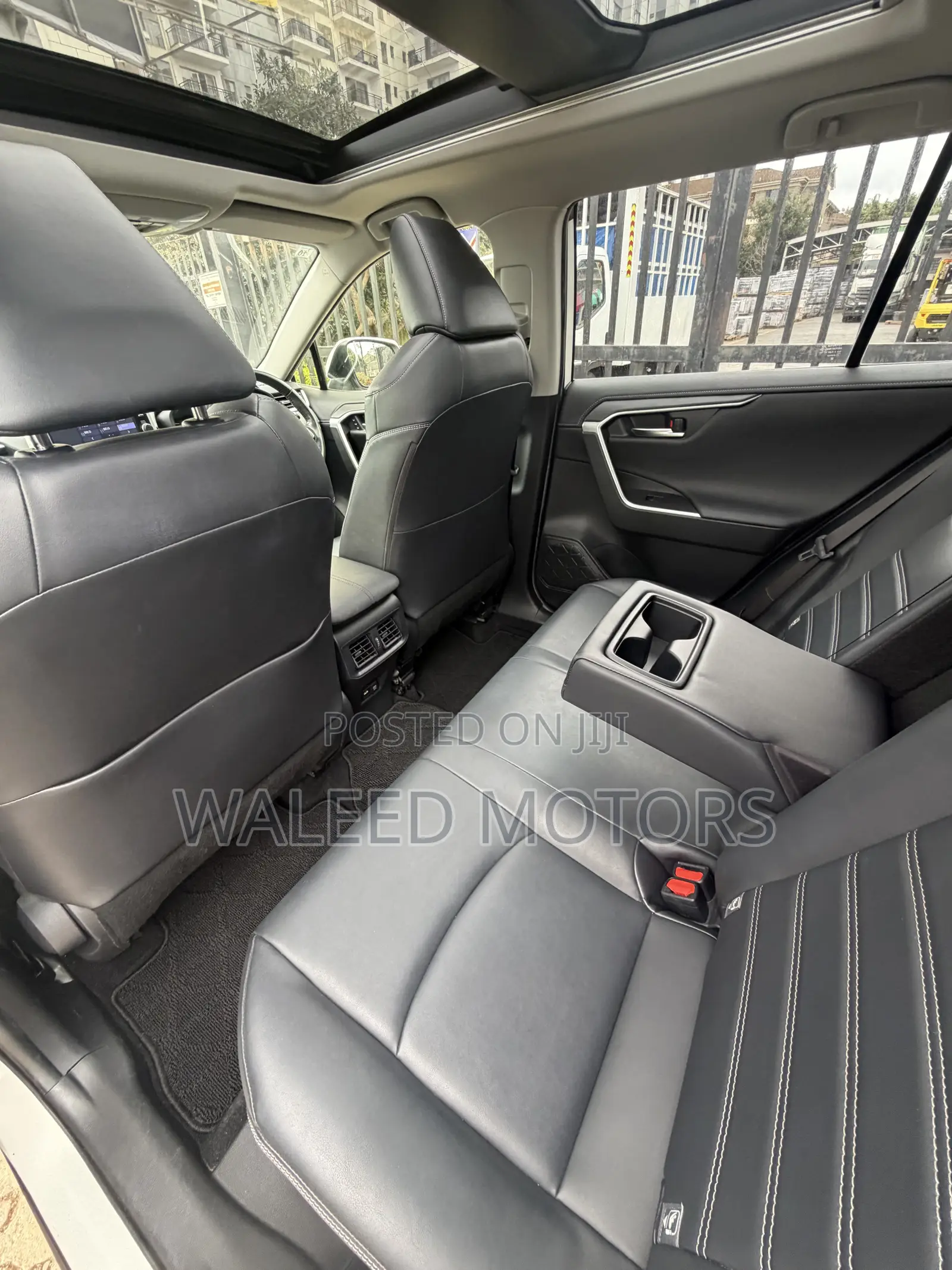 Toyota RAV4 2020 White