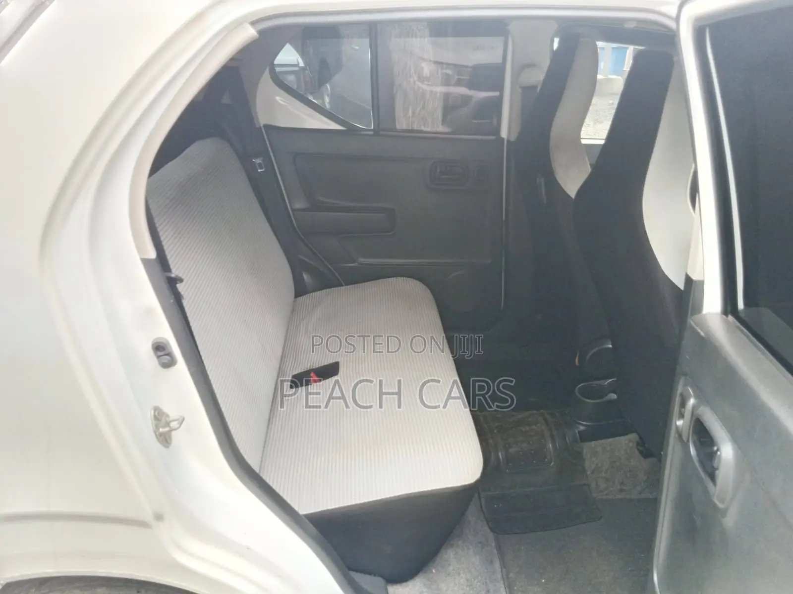 Suzuki Alto 2016 White