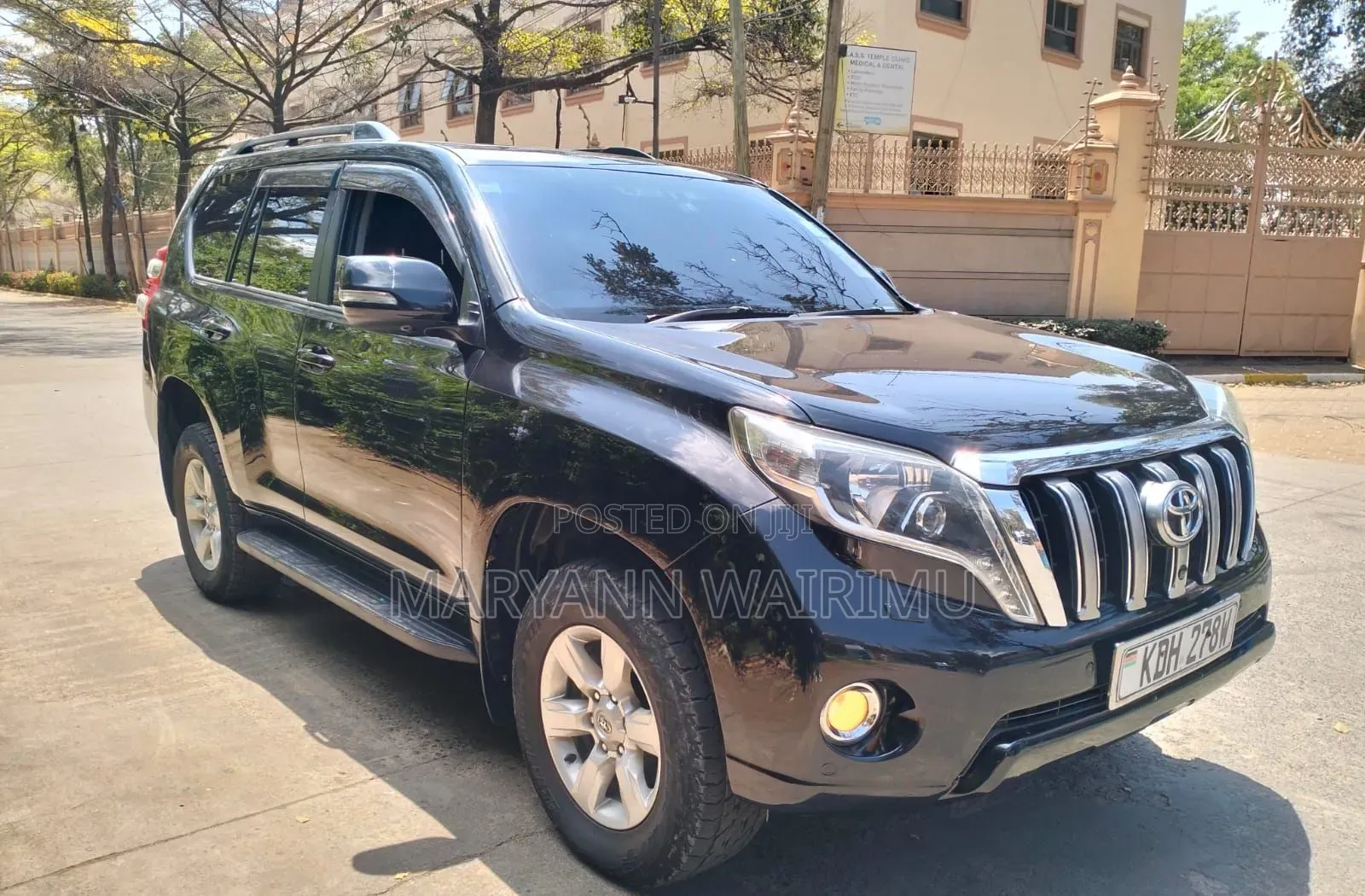 Toyota Land Cruiser Prado 2016 Black