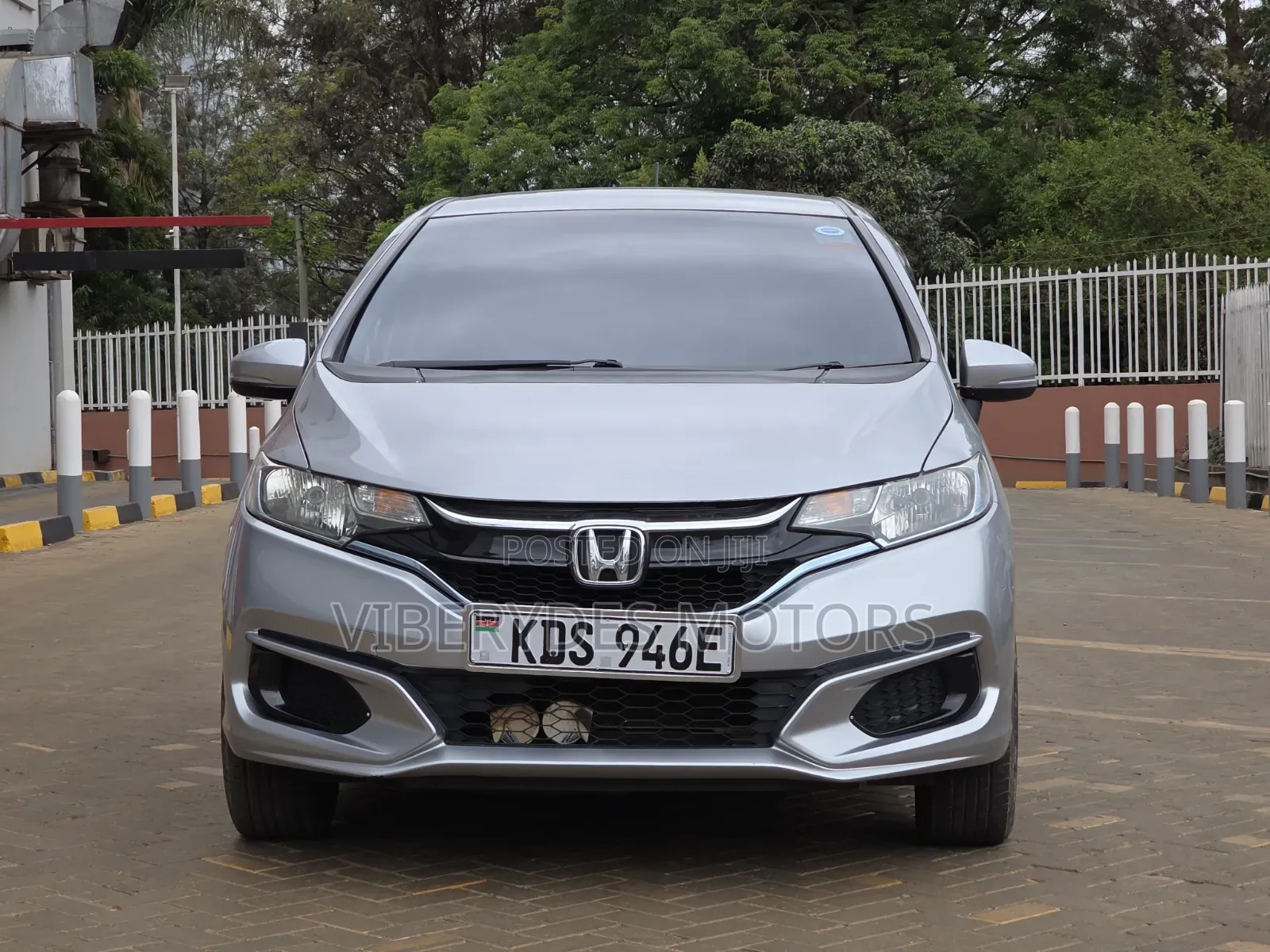 Honda Fit 2017 Silver
