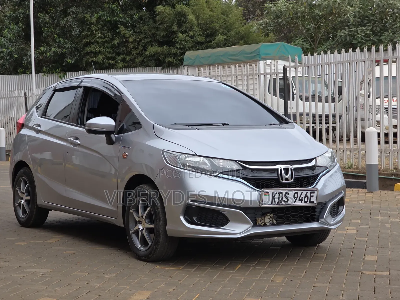 Honda Fit 2017 Silver