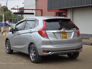 Honda Fit 2017 Silver