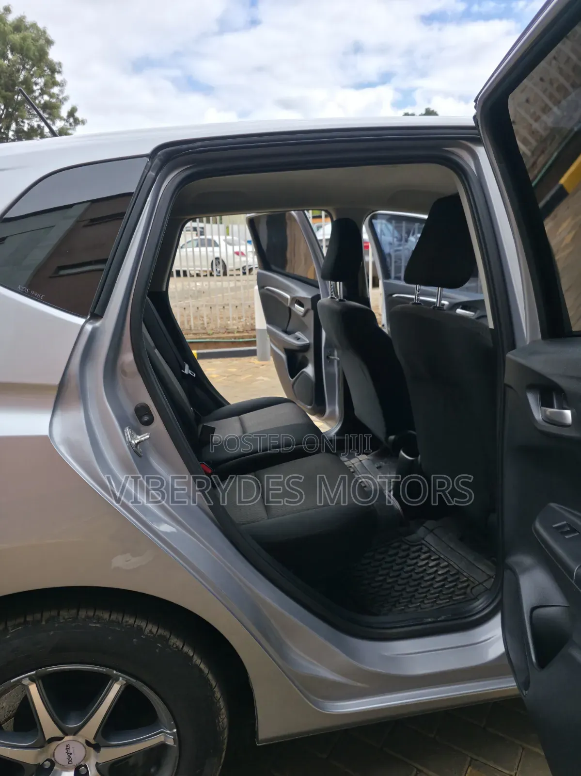 Honda Fit 2017 Silver