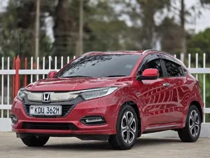 Honda Vezel 2018 Maroon
