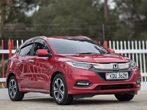Honda Vezel 2018 Maroon