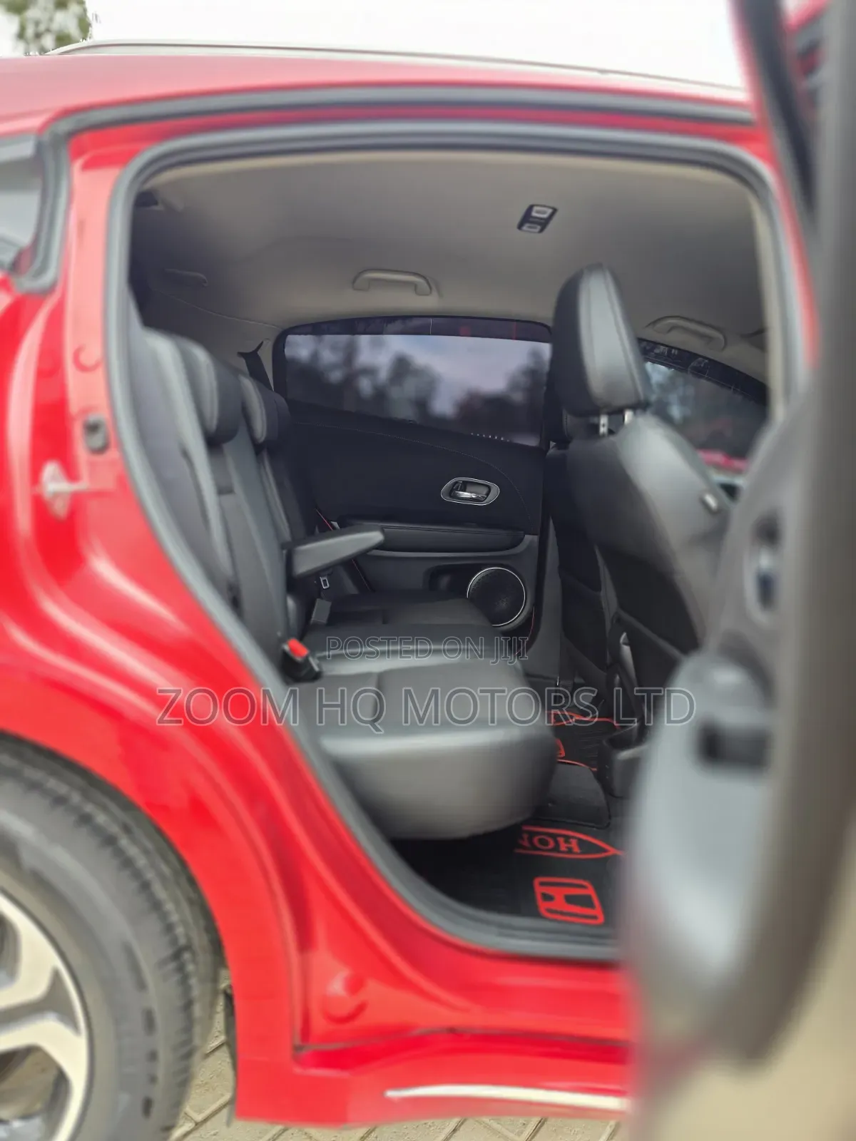 Honda Vezel 2018 Maroon