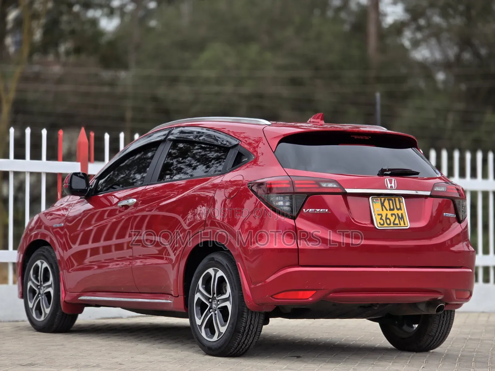 Honda Vezel 2018 Maroon