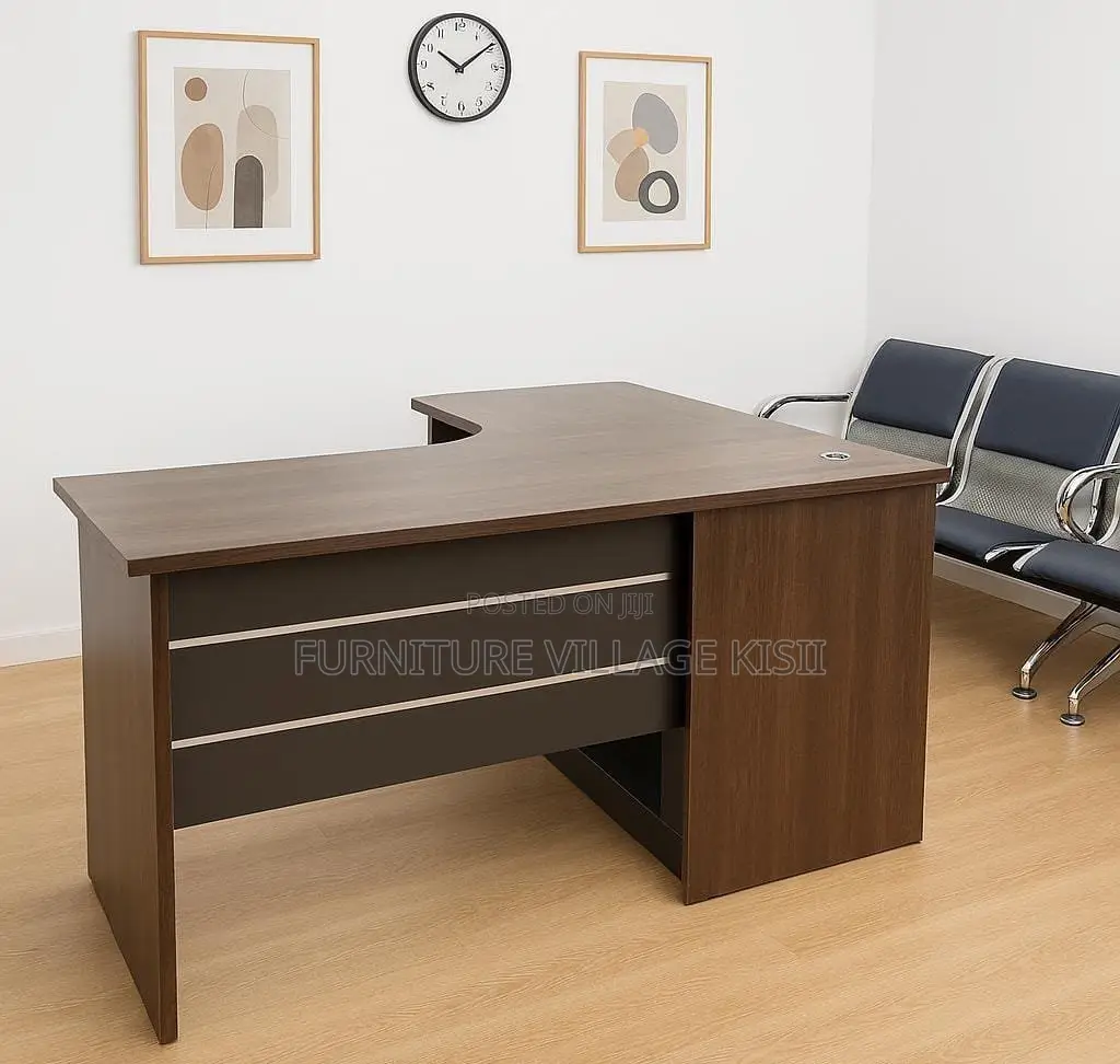 Office Furniture; 1.6M Curved Clerical Office Desk.