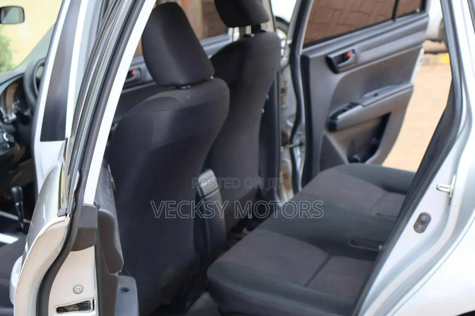 Toyota Corolla Fielder 2015 Silver