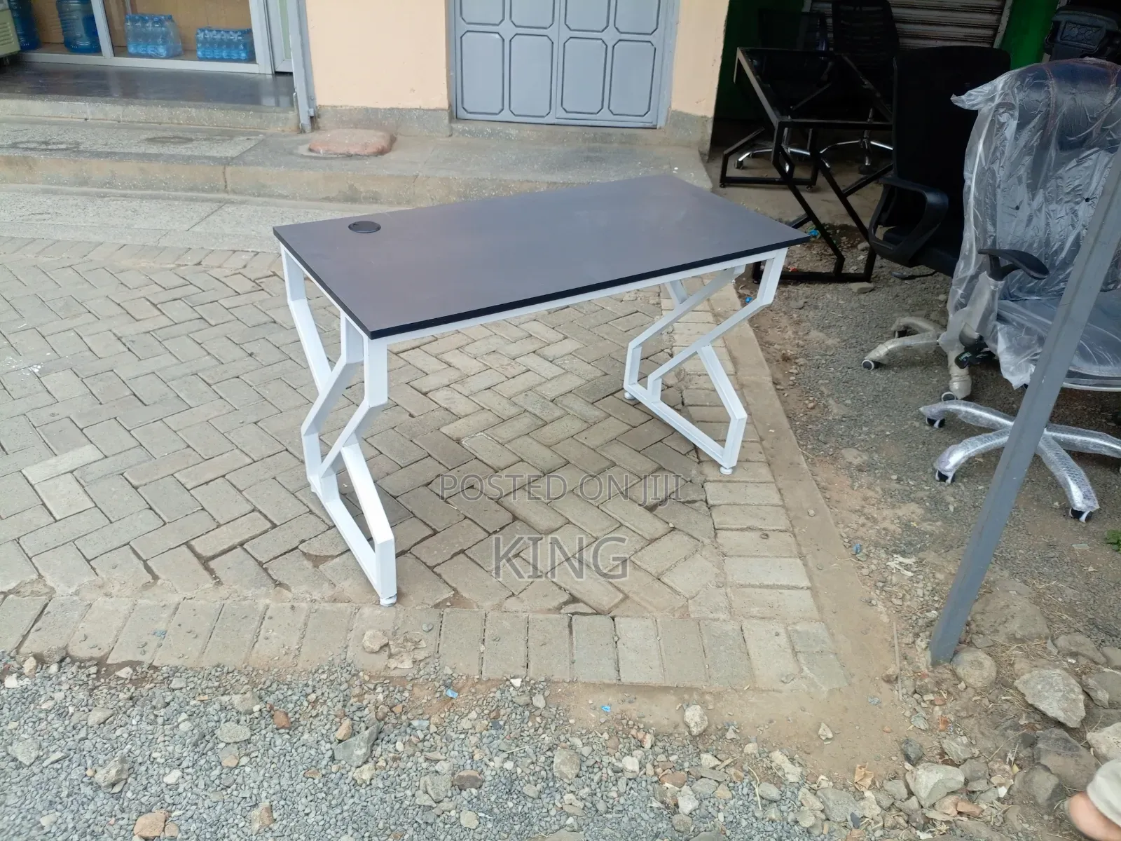 1.2 GRAY OFFICE Desk With Metallic Frame