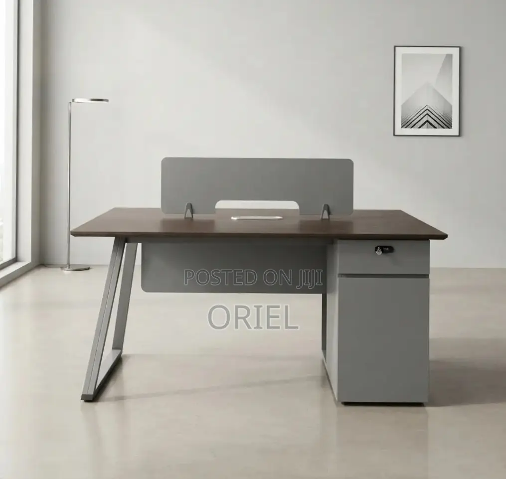 2-Way Office Workstation : Corporate Office Staff Workstation