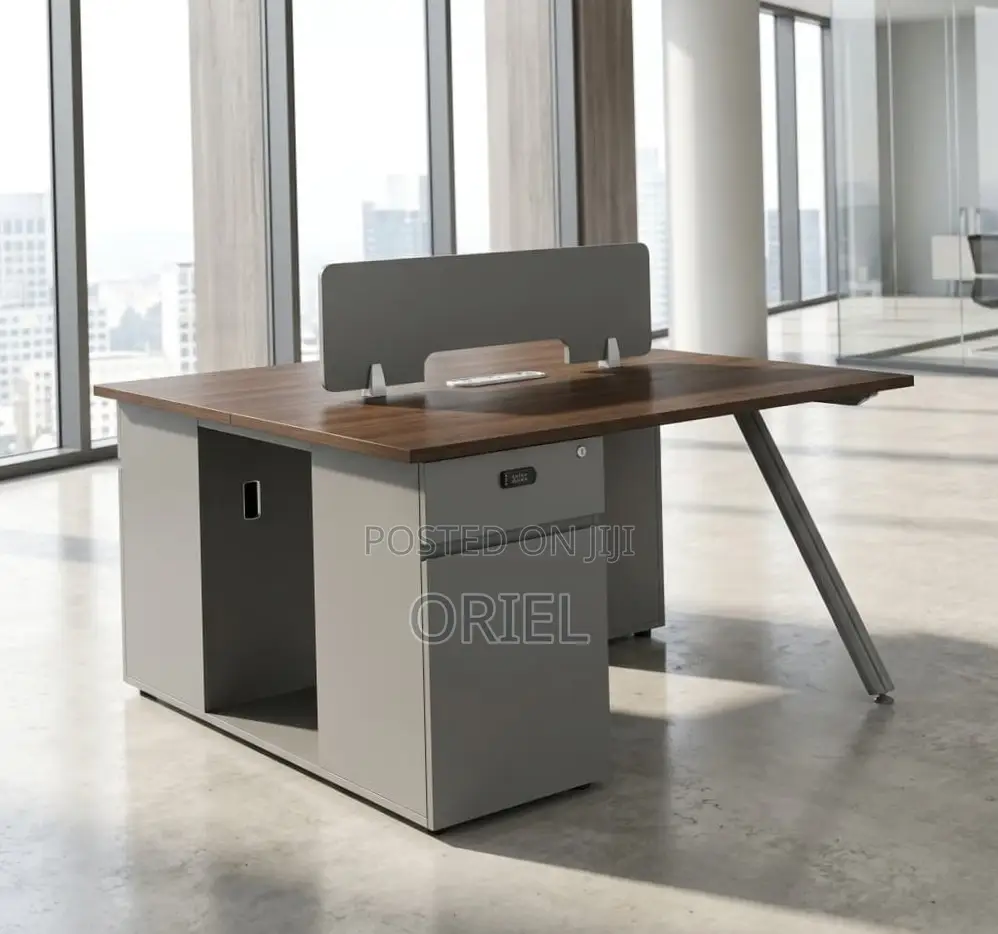 2-Way Office Workstation : Corporate Office Staff Workstation