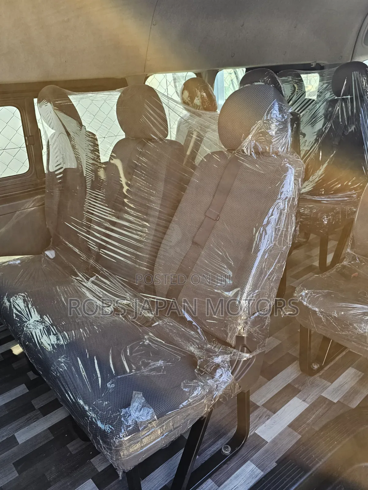 Toyota HiAce 2019 Silver
