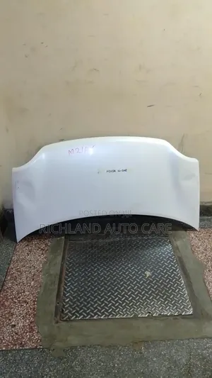 Honda N-One Bonnet