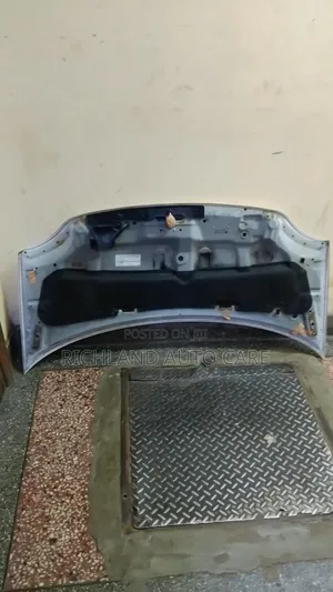 Honda N-One Bonnet