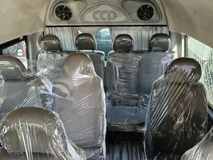 Toyota HiAce 2019