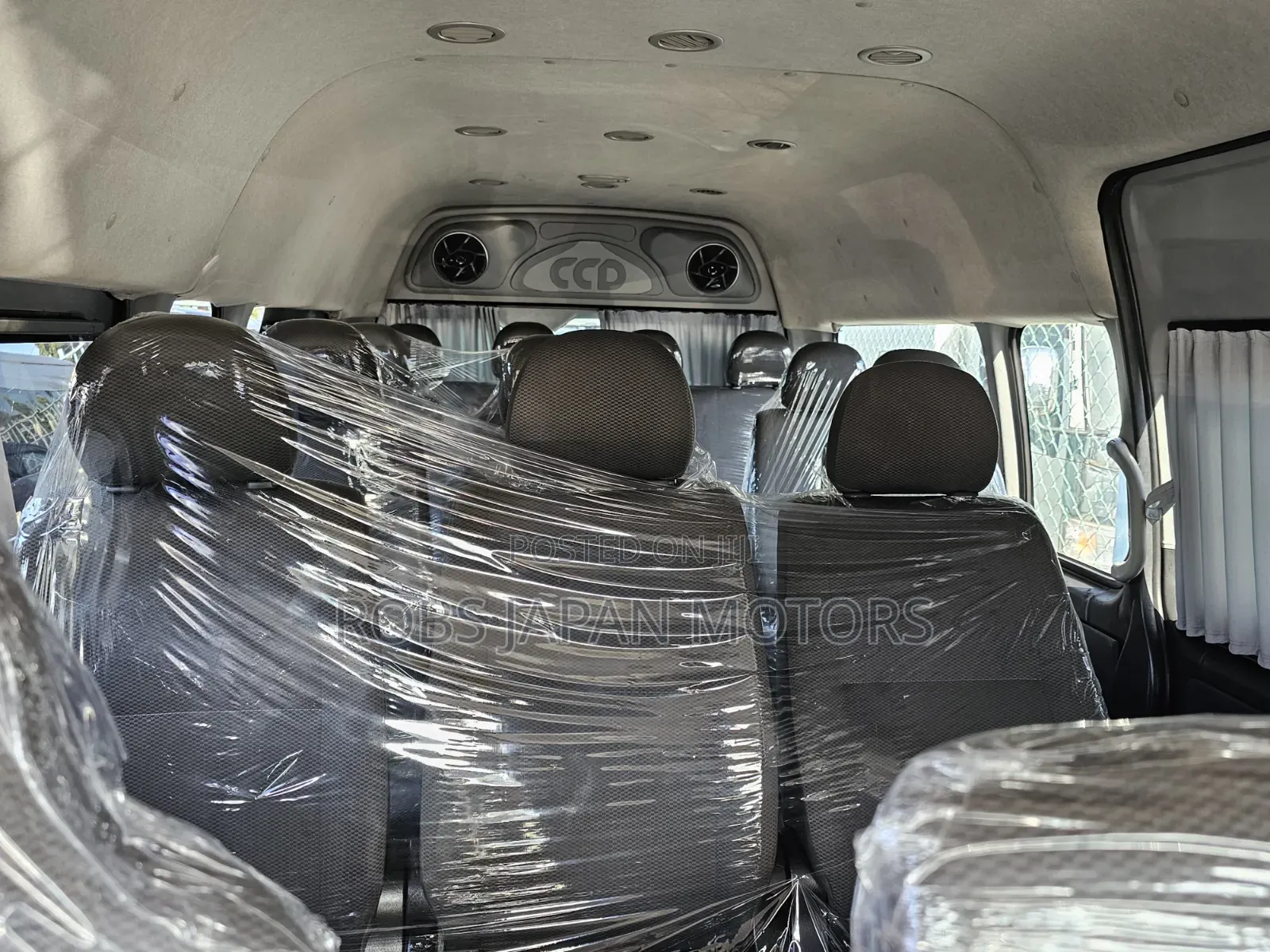 Toyota HiAce 2019