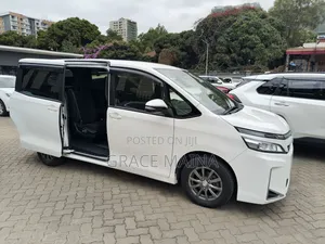 Toyota Voxy V 2WD 7-Seater 2019 White