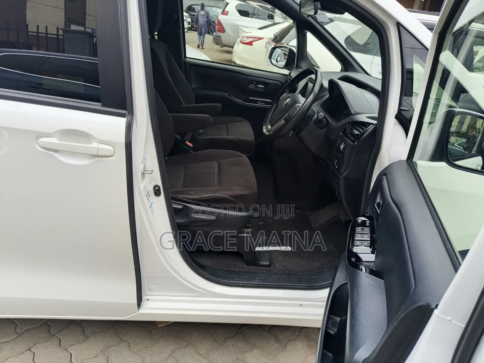 Toyota Voxy V 2WD 7-Seater 2019 White