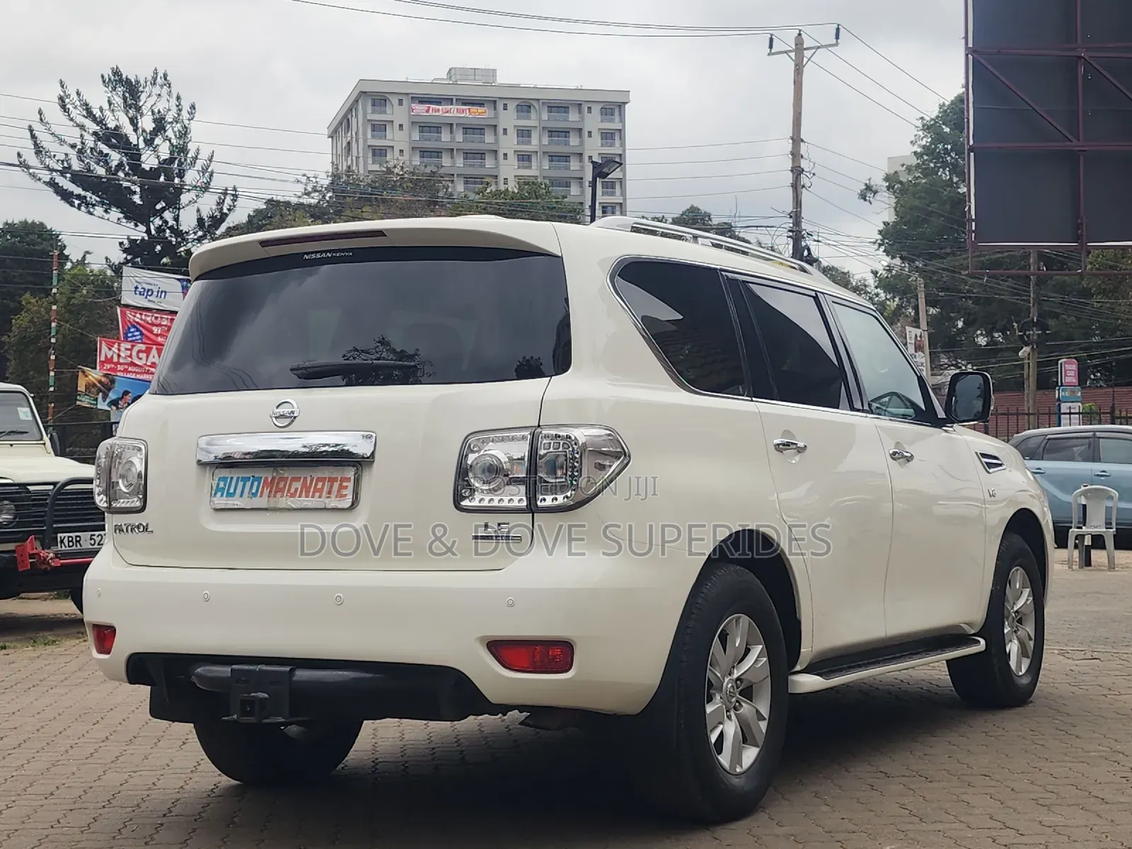 Nissan Patrol 2017 White