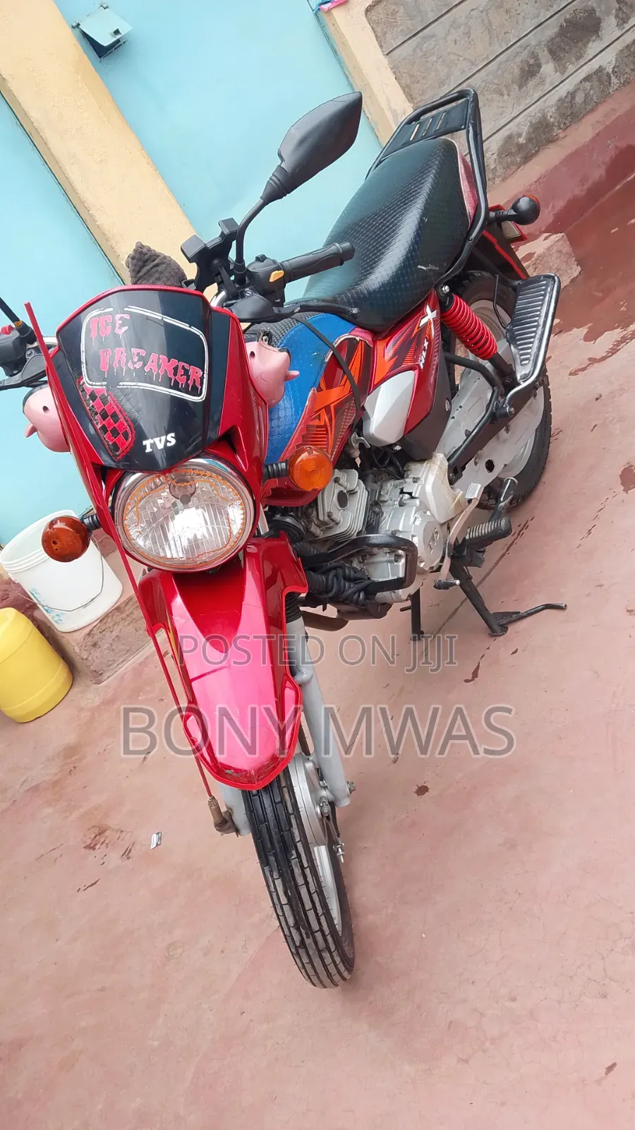 TVS HLX Plus ES 2024 Red