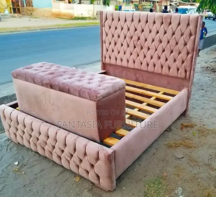 5x6 Pink Diamond Tufted Chester Bed + Storage Bench