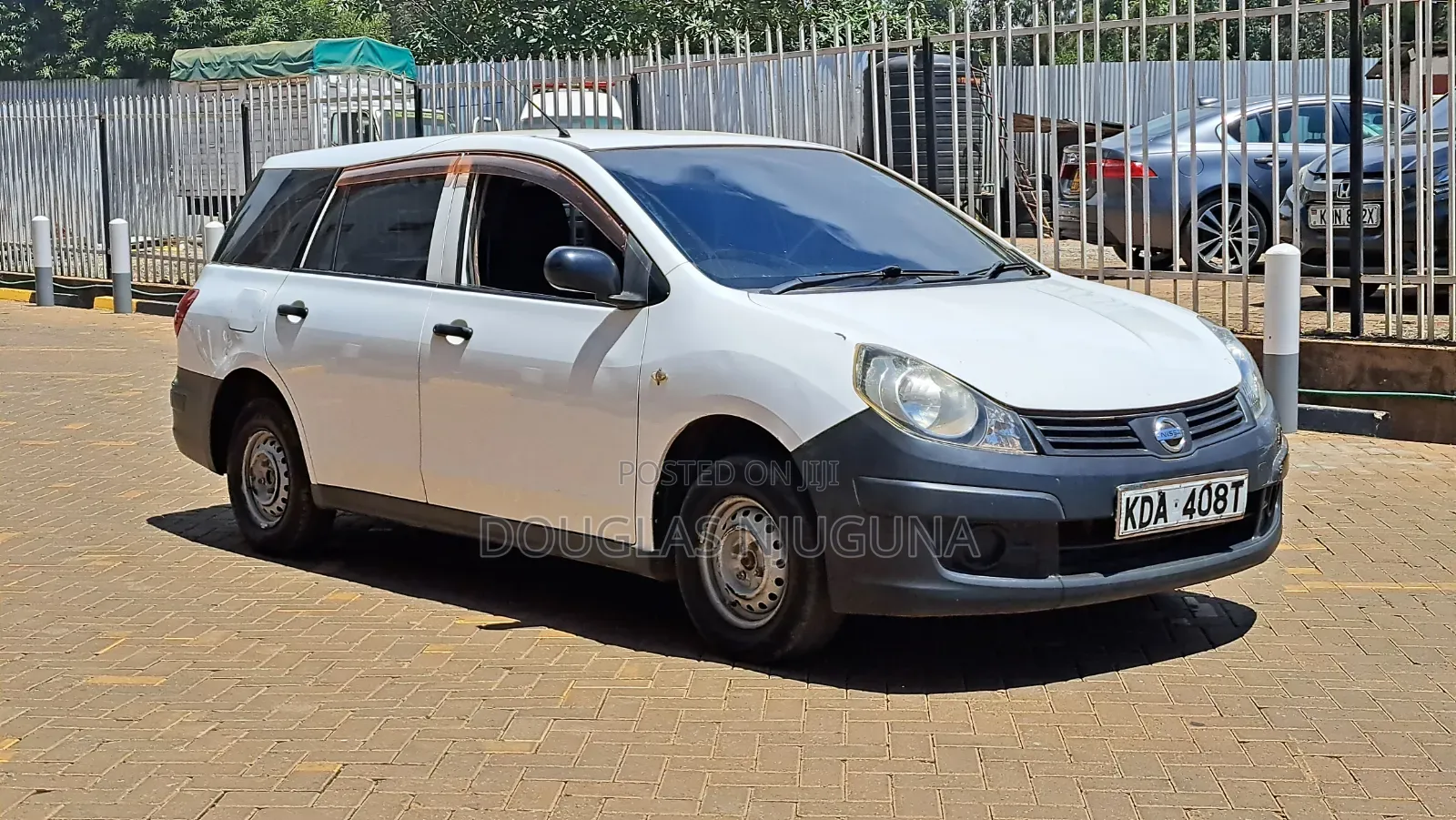 Nissan Advan 2013 White