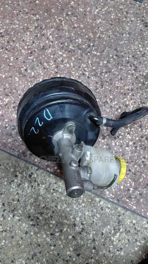Nissan Sunny B14 Brake Booster and Master Cylinder