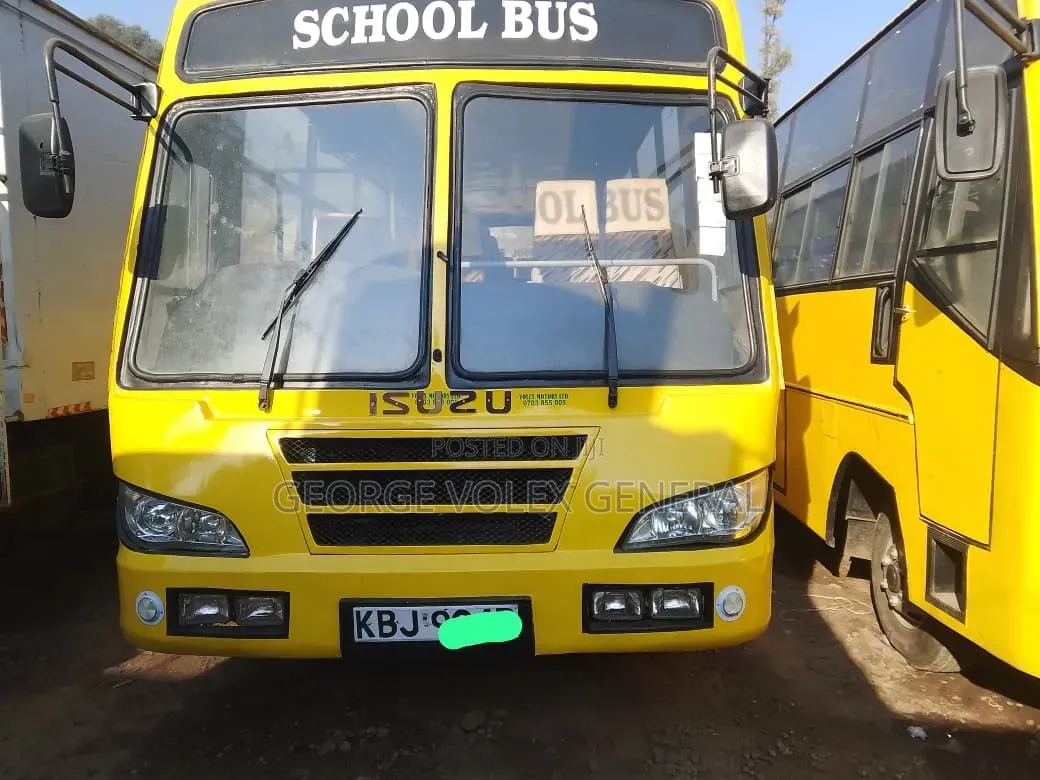 Isuzu FRR 2009 Yellow