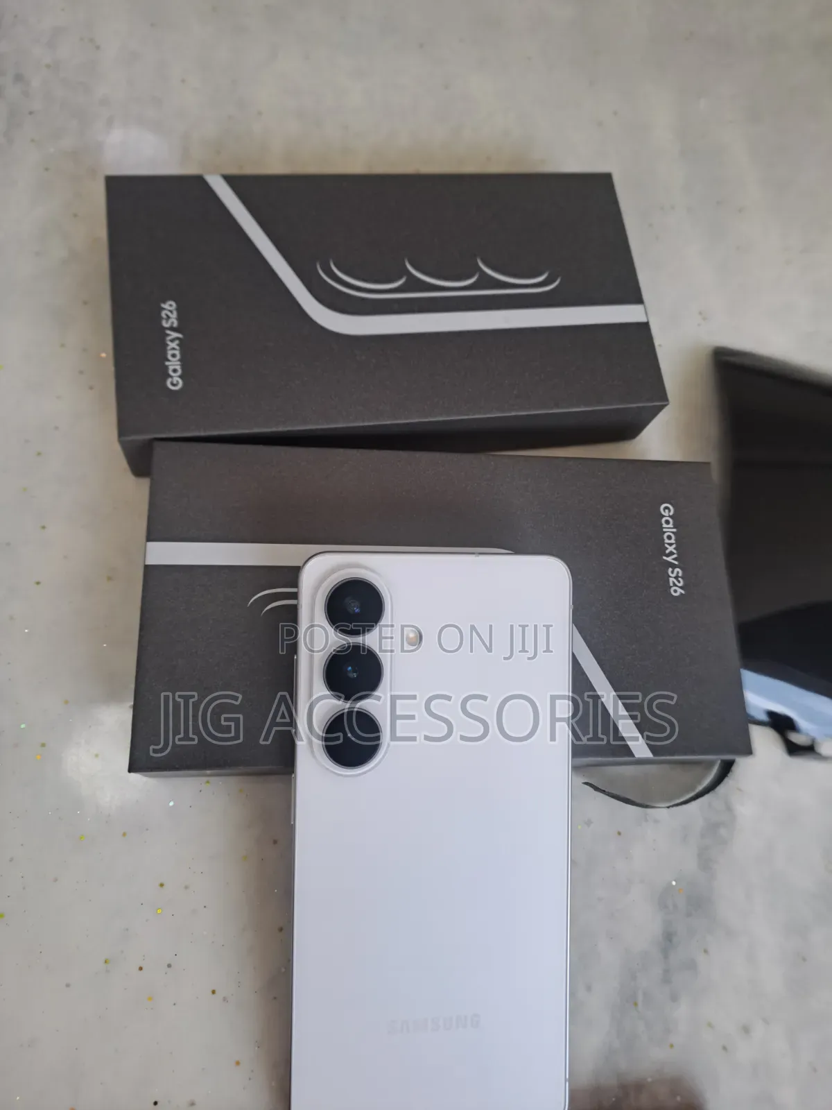 New Samsung Galaxy s26 512 GB Silver