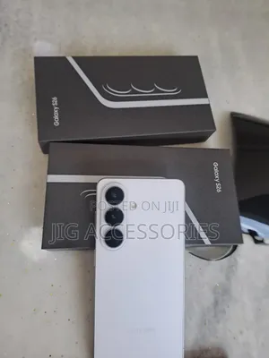New Samsung Galaxy s26 512 GB Silver