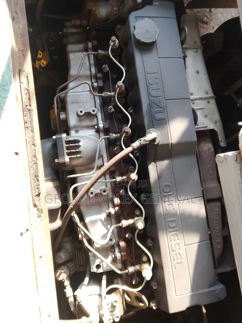 Isuzu FRR 2009 Yellow