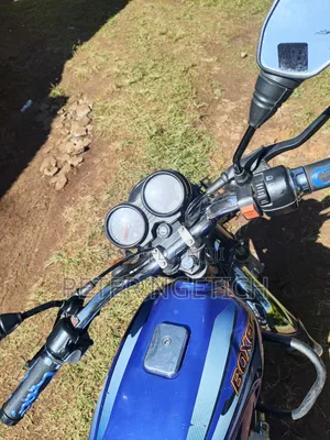 Bajaj Boxer 100 2025 Blue