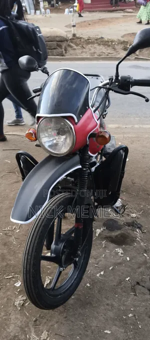 Bajaj Boxer 150 UG 2022 Red