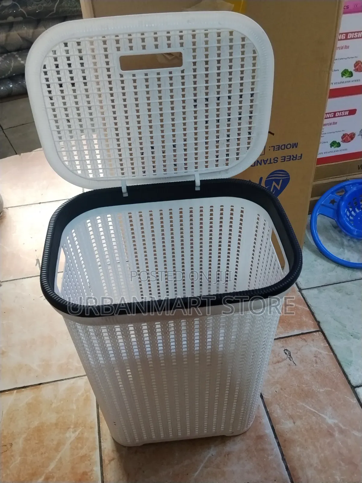 Large 70L Laundry Basket With Lid 46×42×32cm