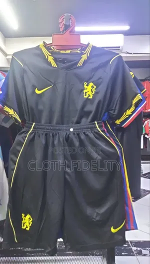 Chelsea Away Kids Kit 26/27.